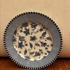 (7) Rare SPAL Adagio Floral Blue and White Salad Plate. Set of 7